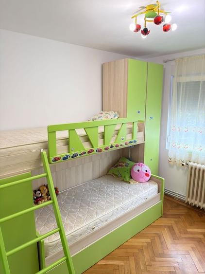 Apartament cu 3 camere decomandat, mobilat în Circumvalațiunii