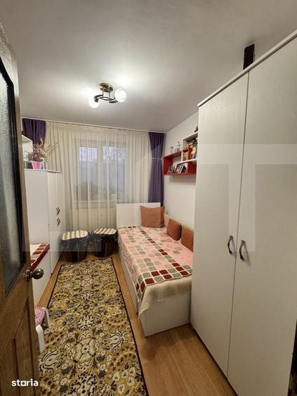 Apartament cu 3 camere semidecomandat în Central