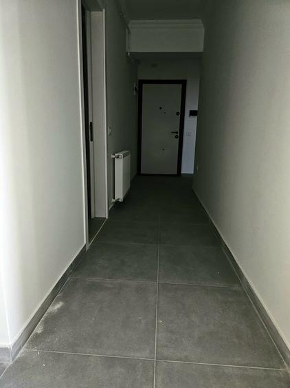 Apartament cu 3 camere decomandat în Energia