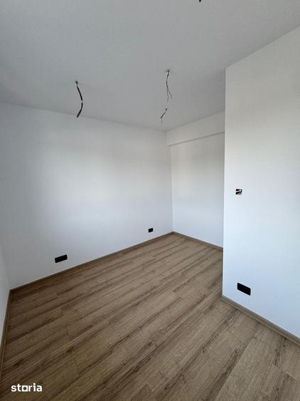 Casă cu 4 camere cu Teren 250 Mp în Central