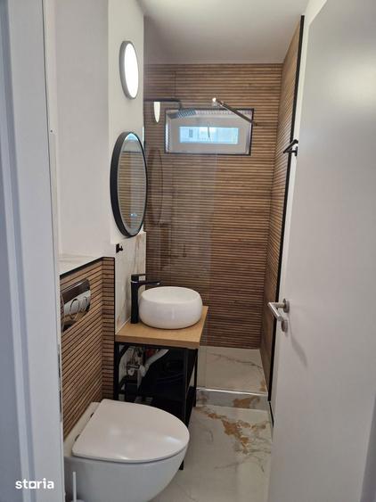 Apartament cu 2 camere, mobilat în Central