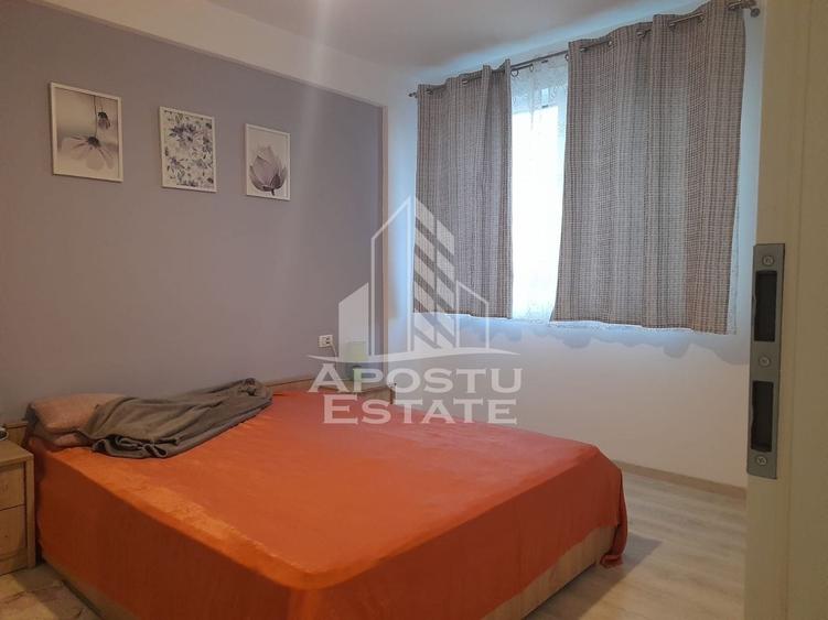 Apartament cu 3 camere decomandat, mobilat în Giroc