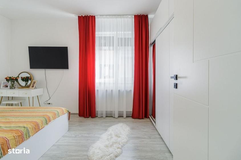 Apartament cu 2 camere decomandat în Roșu