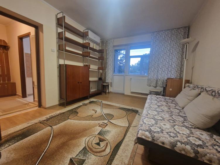 Apartament cu 2 camere semidecomandat în Tomis I