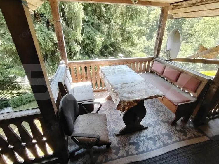 Casă cu 5 camere cu Teren 175 Mp în Lunca