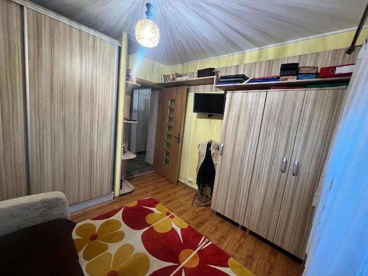 Apartament cu 2 camere decomandat, mobilat în Km 4-5