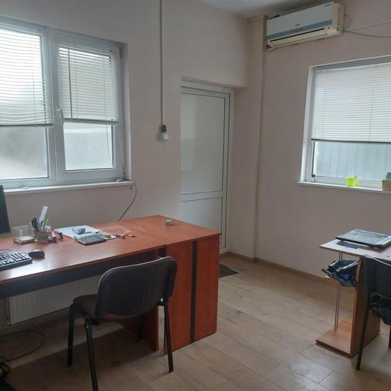 Spațiu industrial, de 427 mp, în Micro 14