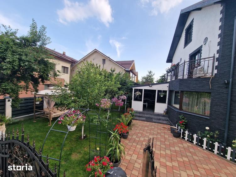 Casă cu 7 camere cu Teren 416 Mp în Chiajna