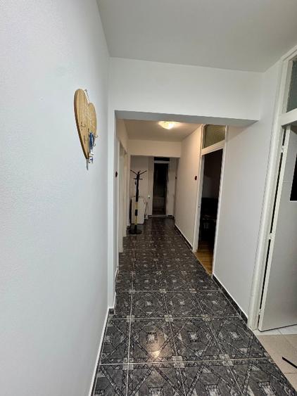 Apartament cu 3 camere decomandat în Gorjului