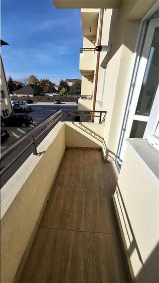 Apartament cu 3 camere decomandat în Valea Lupului