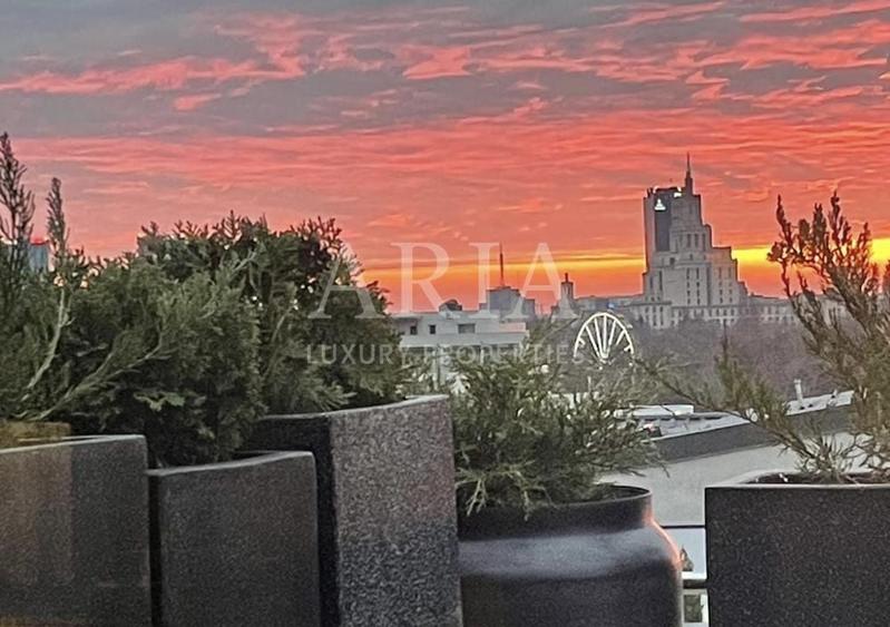 Penthouse cu 3 camere decomandat în Herăstrău