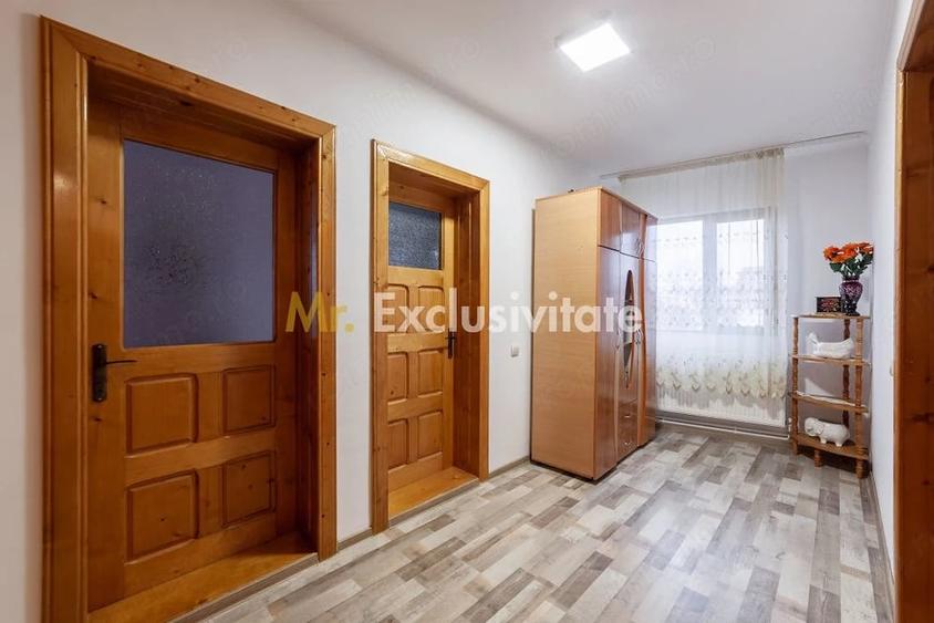 Casă cu 5 camere cu Teren 279 Mp în Est
