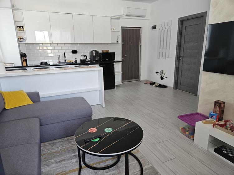 Apartament cu 2 camere decomandat în Exterior Vest