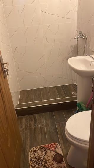 Apartament cu 2 camere semidecomandat în Boul Roșu