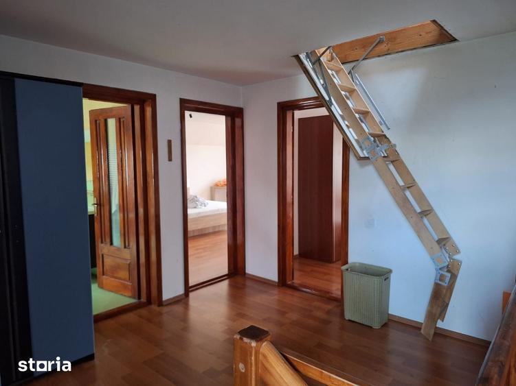 Casă cu 5 camere cu Teren 350 Mp în Șcheia