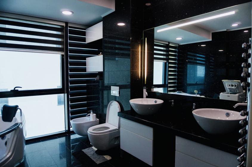 Apartament cu 3 camere decomandat, mobilat în Năvodari