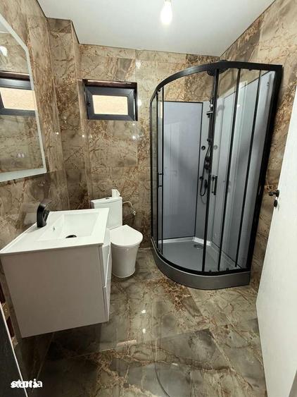 Casă cu 3 camere cu Teren 230 Mp în Central