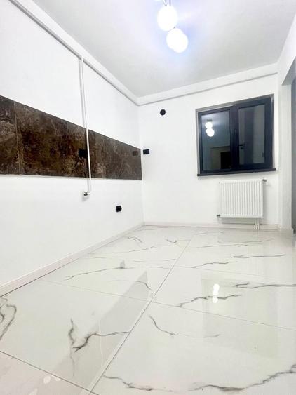 Apartament cu 3 camere decomandat în Exterior Vest