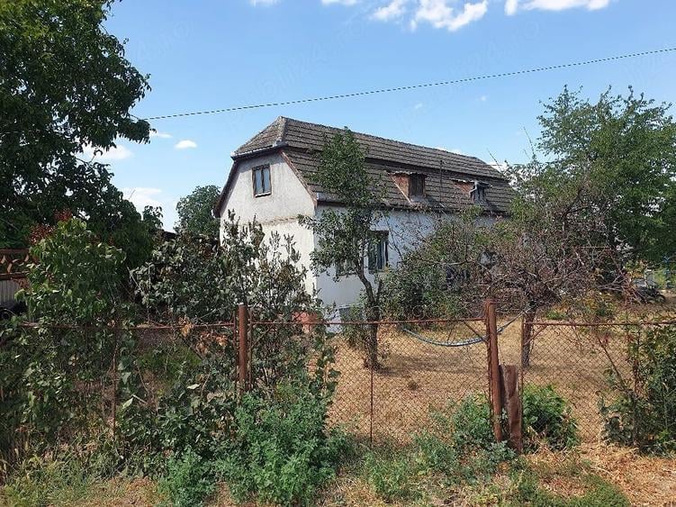 Casă cu 2 camere cu Teren 1000 Mp în Inand