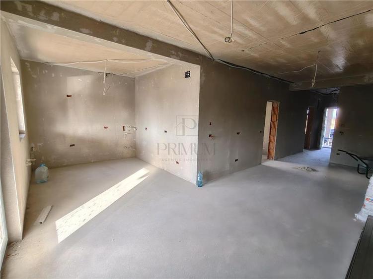 Duplex cu 3 camere cu Canalizare în Moșnița Nouă