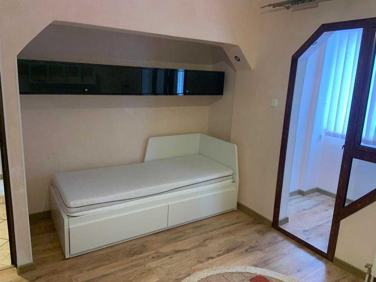 Apartament cu 2 camere decomandat în Siderurgiștilor