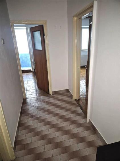 Garsonieră decomandată în Gării