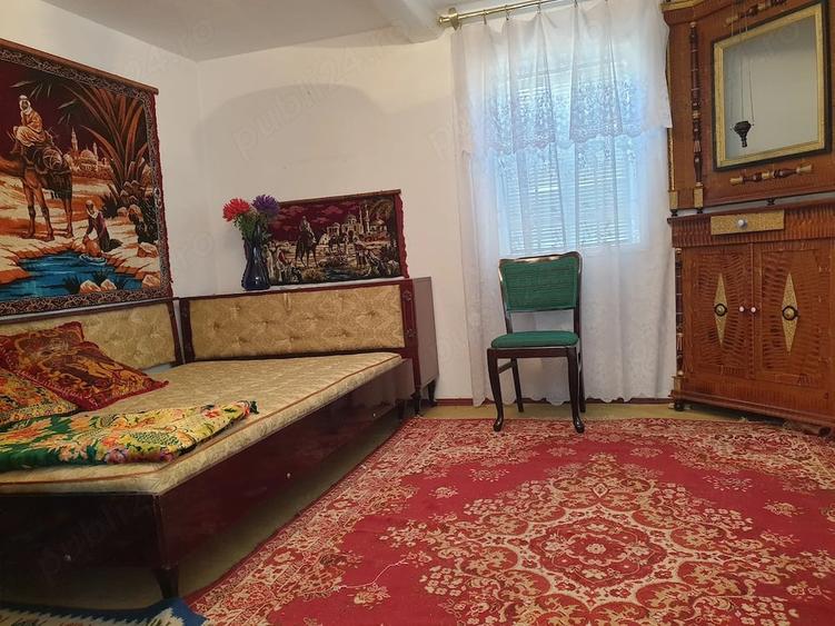 Casă cu Teren 1853 Mp în Sarichioi