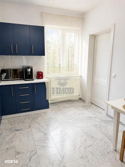 Casă cu 4 camere cu Teren 400 Mp în Central