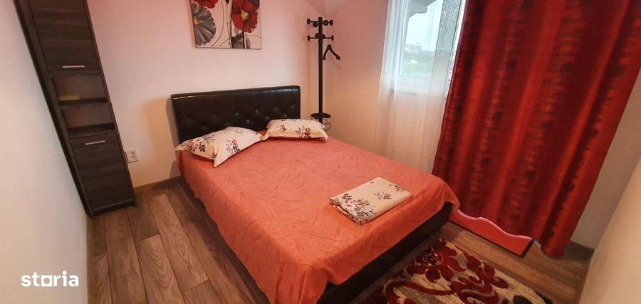 Casă cu 4 camere decomandat în Nord