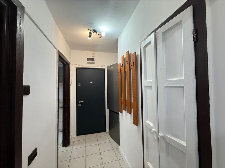 Apartament cu 2 camere semidecomandat în Centru Vechi