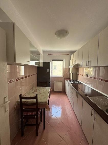 Apartament 2 camere decomandat | 48 mp | Str. Florilor, Flore?ti