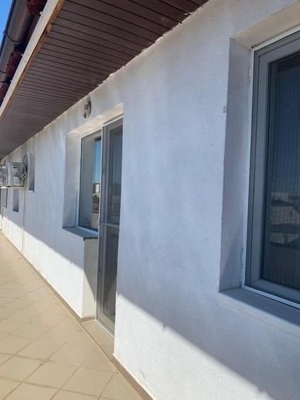 Apartament cu 3 camere decomandat, mobilat în Apărătorii Patriei