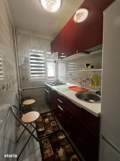 Apartament cu 2 camere în Podu Roș