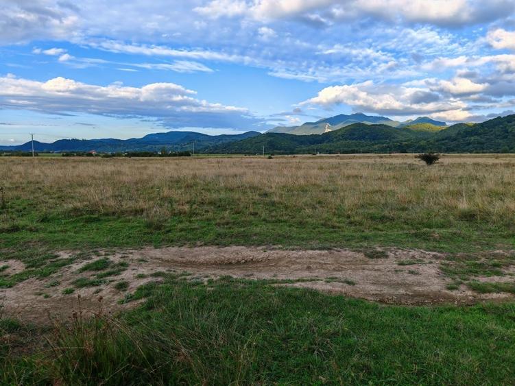 Teren Construcții intravilan de 9800 mp, în Glăjărie