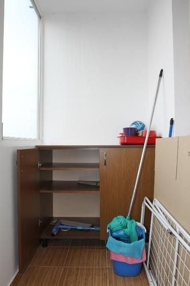 Apartament cu 2 camere decomandat, mobilat în Titan