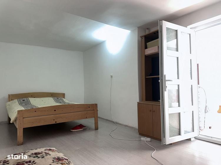 Casă cu 4 camere în Valea