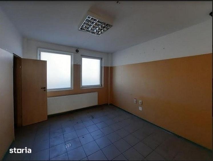 Spațiu comercial, de 96 mp, în Florești