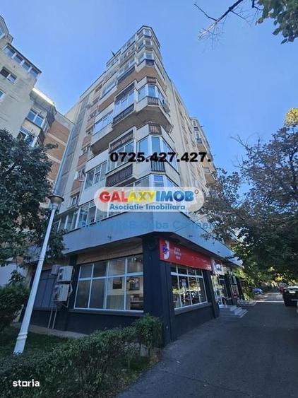 Apartament cu 3 camere decomandat în Bănești