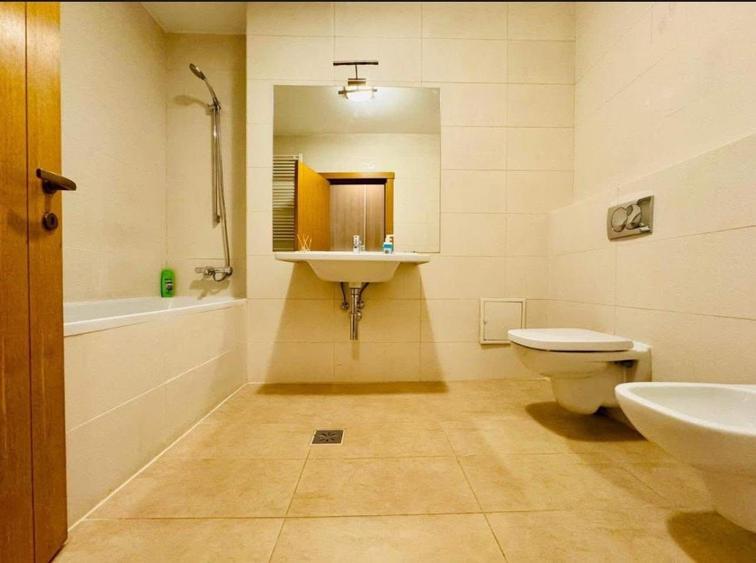 apartament spatios de lux - 2