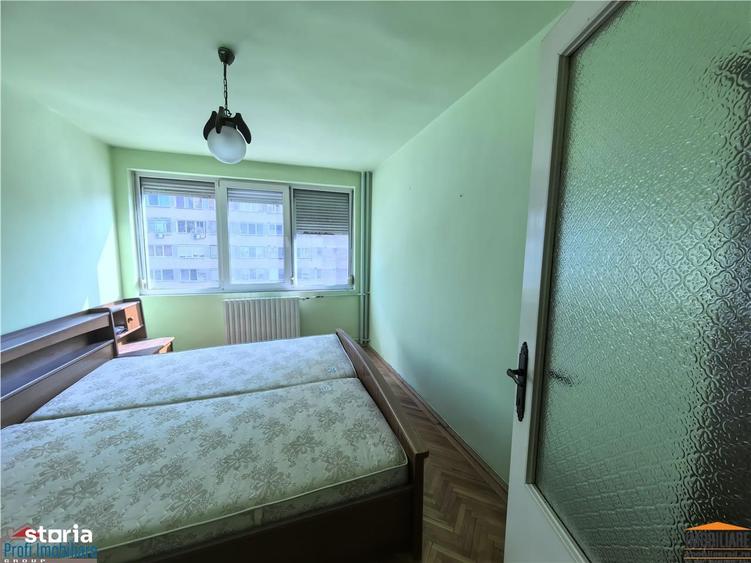 Apartament cu 3 camere decomandat, mobilat în Circumvalațiunii