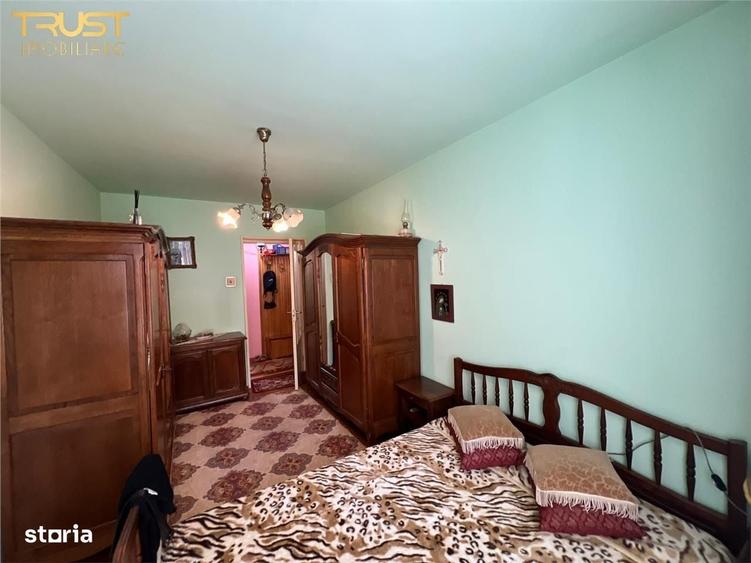 Apartament cu 3 camere decomandat în Central