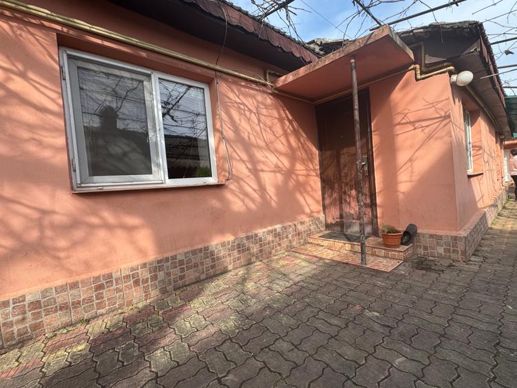 Casă individuală cu 5 camere cu Canalizare în Anadolchioi