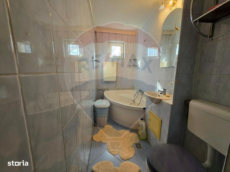 Apartament cu 2 camere semidecomandat în Cetății