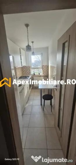 Apartament cu 2 camere semidecomandat în Basarabia