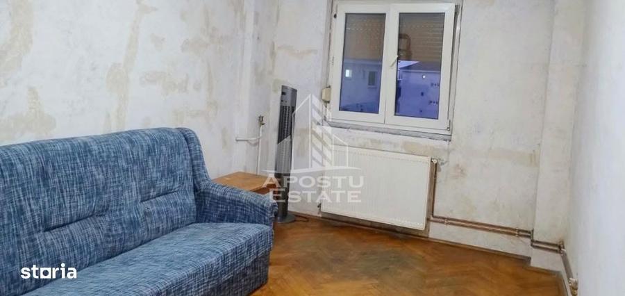Apartament cu 3 camere în Sud
