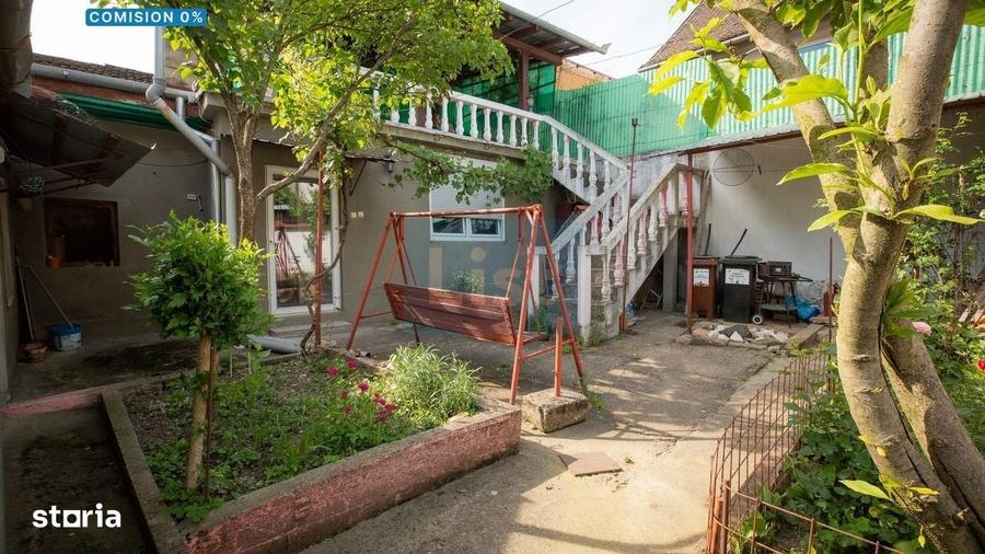 Casă cu 4 camere în Muncitoresc