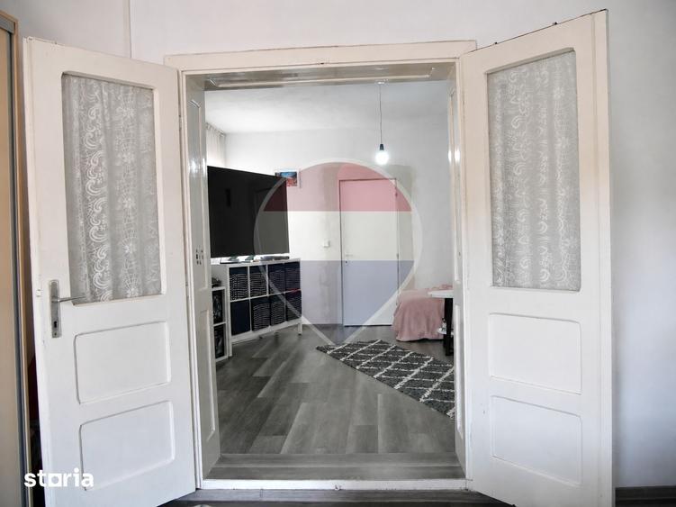 Casă cu 4 camere cu Teren 2481 Mp în Cricău