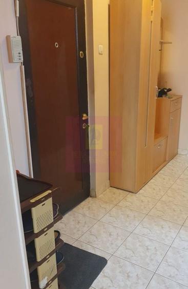 Apartament cu 3 camere decomandat în Morarilor