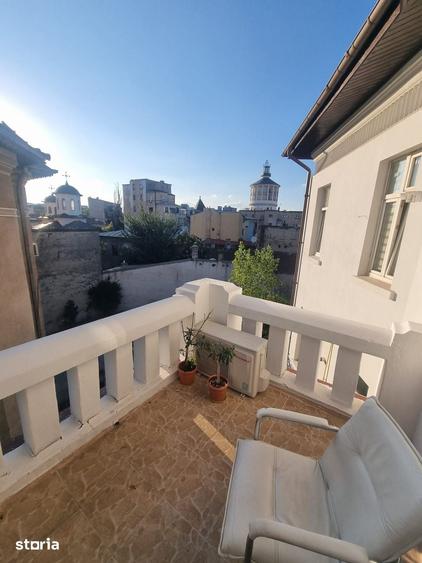 Apartament cu 5 camere decomandat în Iancului
