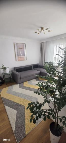 Zona Catedralei-apartament semidecomandat cu 3 camere - 1